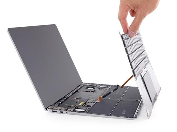 SỬA CHỮA SURFACE-duoc-ban-tai-TRUNG TÂM SỬA CHỮA LAPTOP TRUNG KIÊN