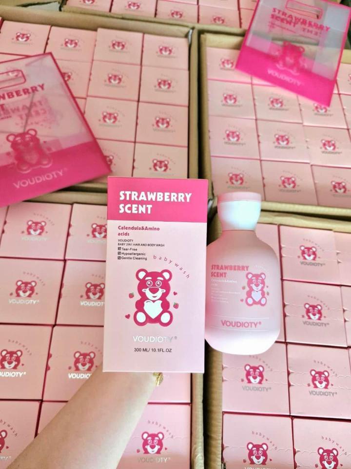 Sữa tắm gấu dâu visi-duoc-ban-tai-Cẩm Loan Cosmetics