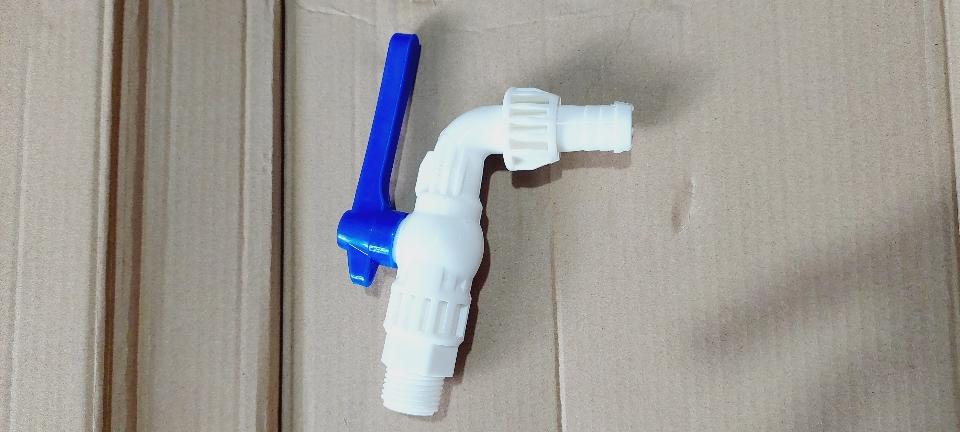 Vòi hồ nhựa Bulooch 21 khóa 2 chiều -duoc-ban-tai-Phụ kiện nội thất gia dụng Trường Sơn Trà Vinh