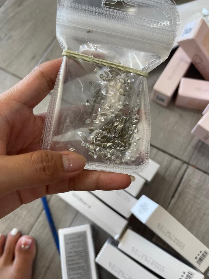 đá hạt thóc trắng mix-duoc-ban-tai-Phụ kiện nail Kim Chi