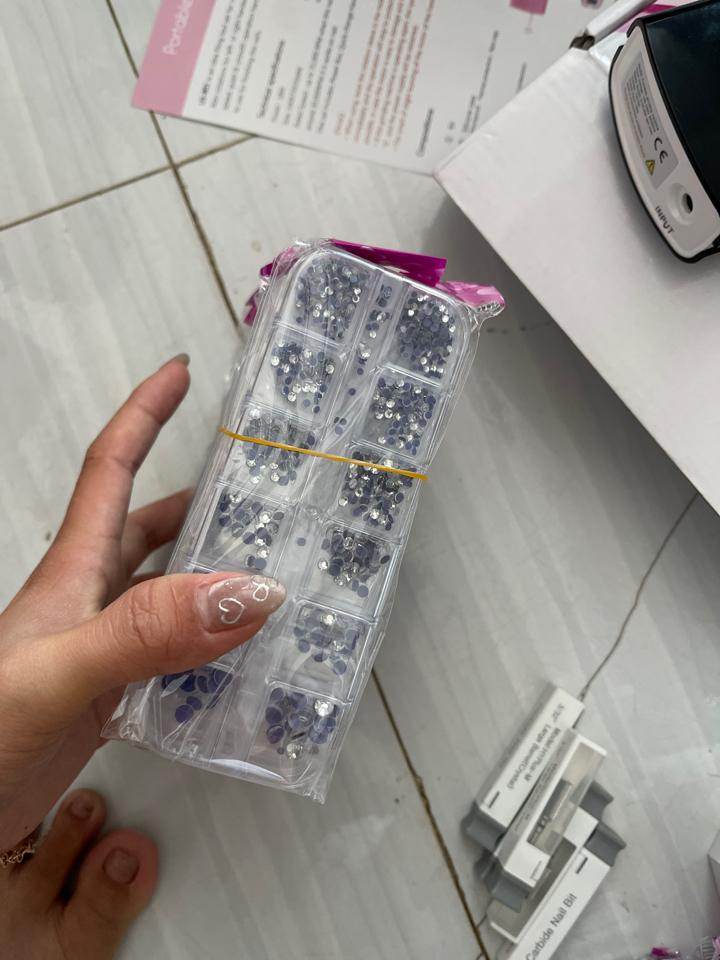 Khây đá trắng -duoc-ban-tai-Phụ kiện nail Kim Chi