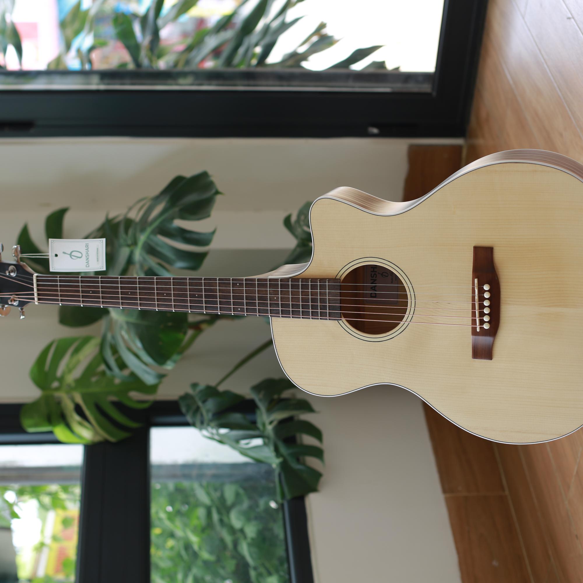 Guitar Acoustic DANSHARI AE200-duoc-ban-tai-Danshari Guitar