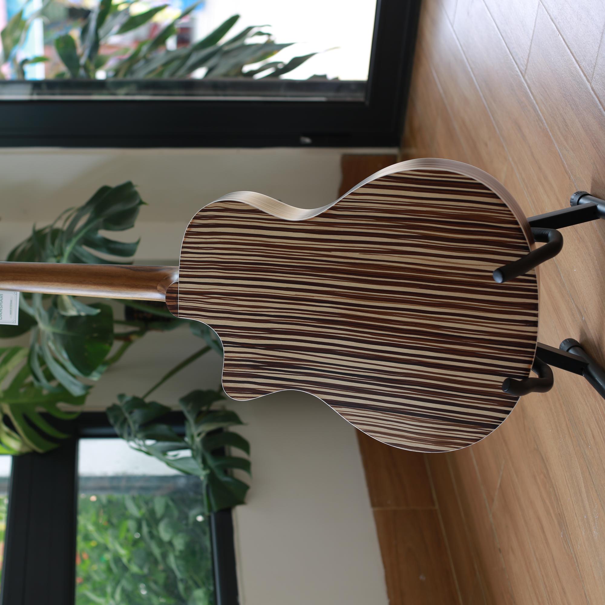 Guitar Acoustic DANSHARI AE200-duoc-ban-tai-Danshari Guitar