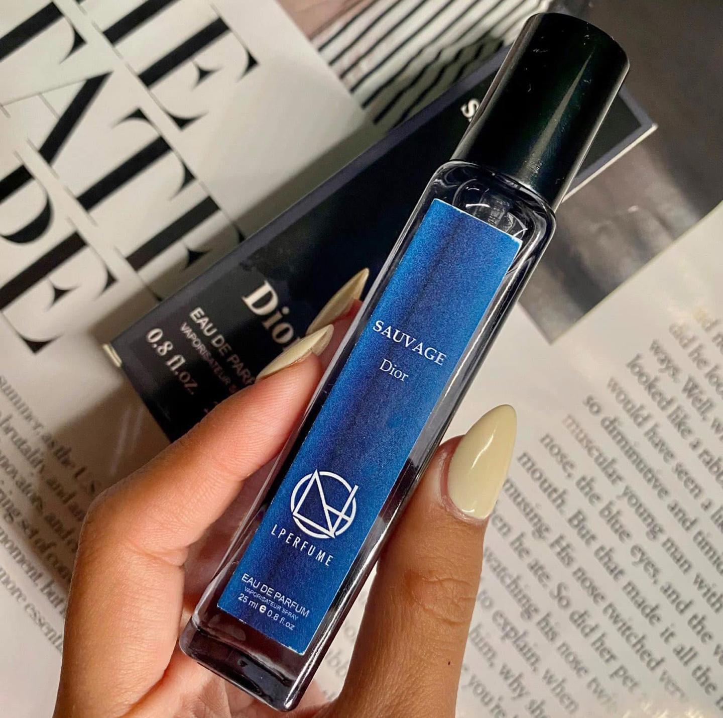 DIOR SAUVAGE-duoc-ban-tai-Nước Hoa Hun Wen