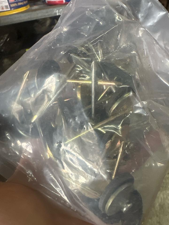 Đinh mũ-duoc-ban-tai-Cửa Hàng Thành Quang