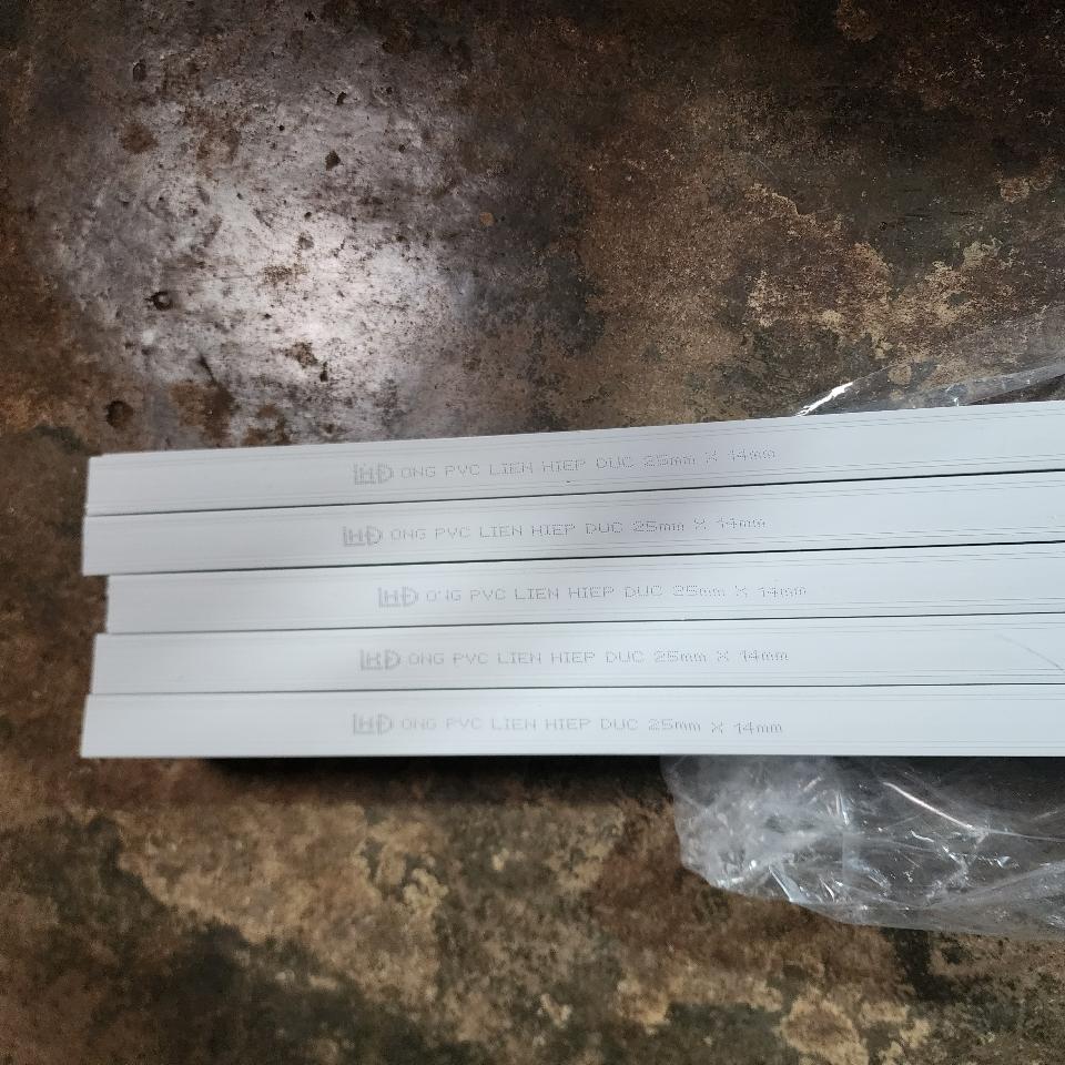 Nẹp vuông 2P-duoc-ban-tai-Cửa Hàng Thành Quang