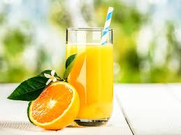 Nước ép cam-duoc-ban-tai-MỘC QUÁN MỲ CAY