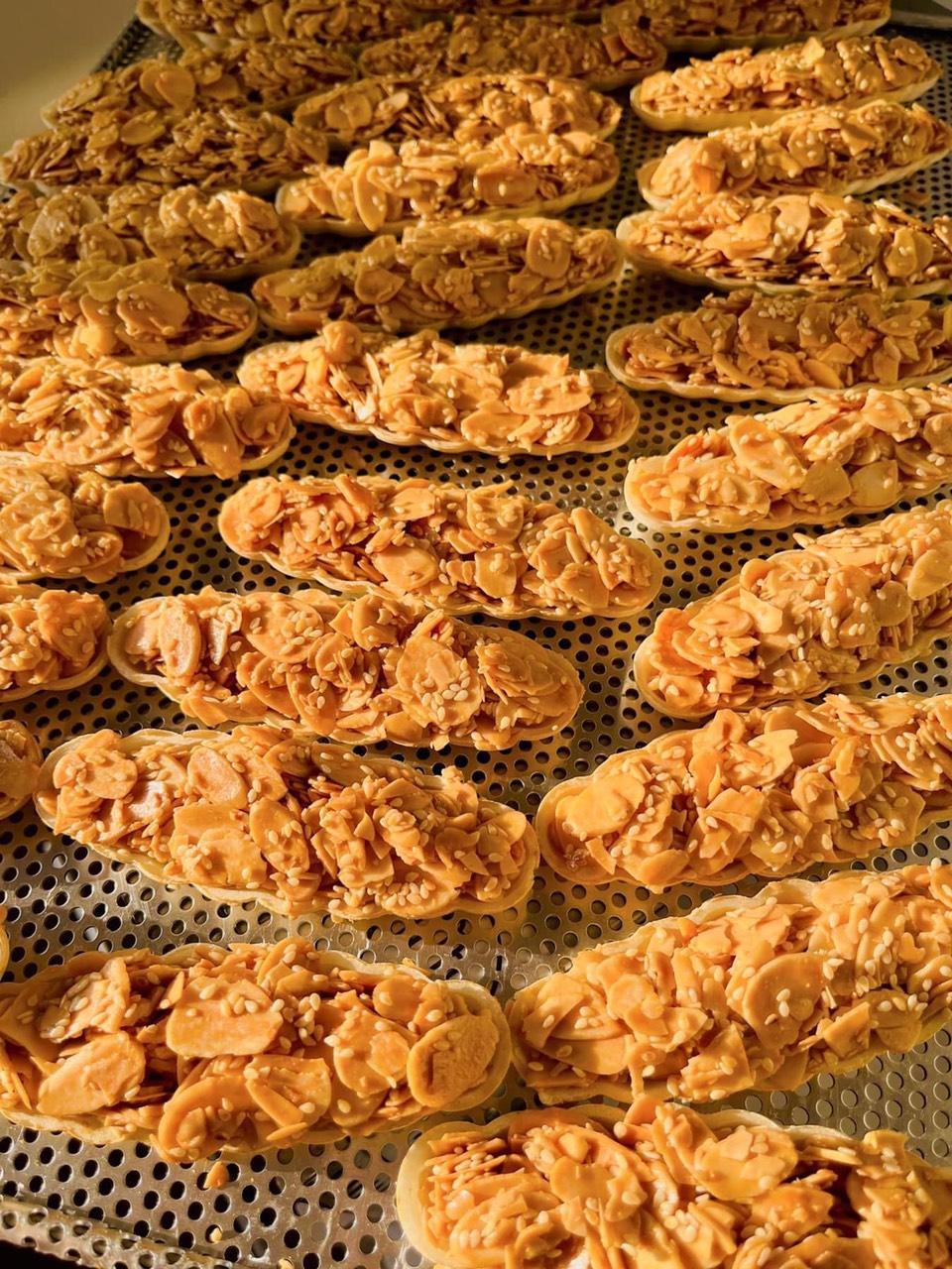 Bánh thuyền hạnh nhân lát-duoc-ban-tai-HERBREAD - Tiệm bánh thủ công Sài Gòn