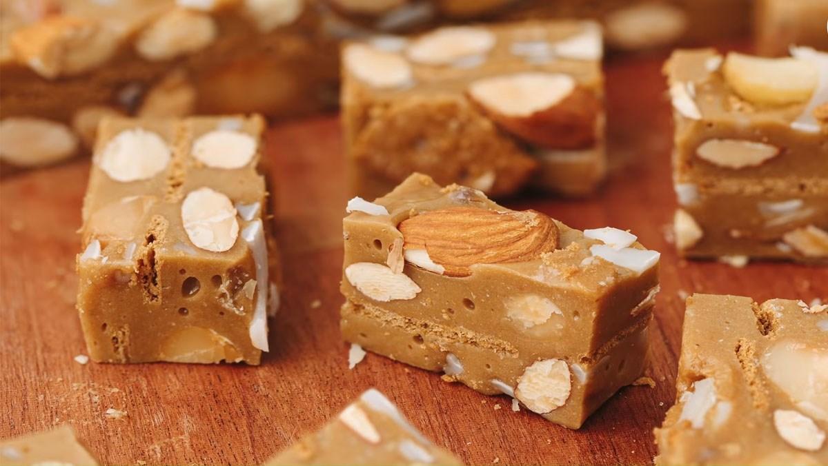 Kẹo nougat tiramisu-duoc-ban-tai-HERBREAD - Tiệm bánh thủ công Sài Gòn