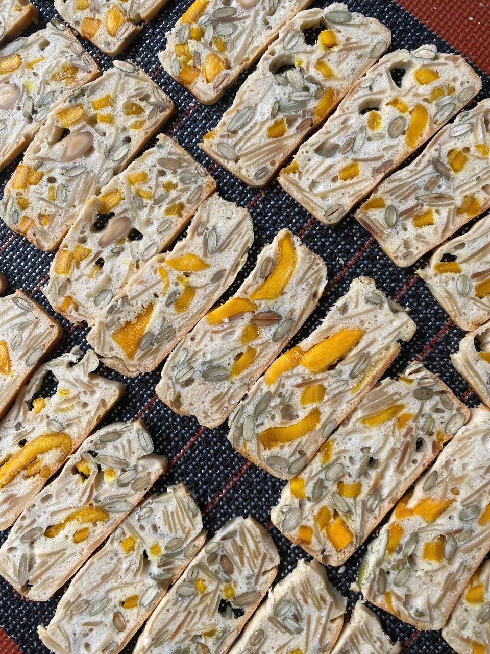 Bánh biscoti truyền thống-duoc-ban-tai-HERBREAD - Tiệm bánh thủ công Sài Gòn
