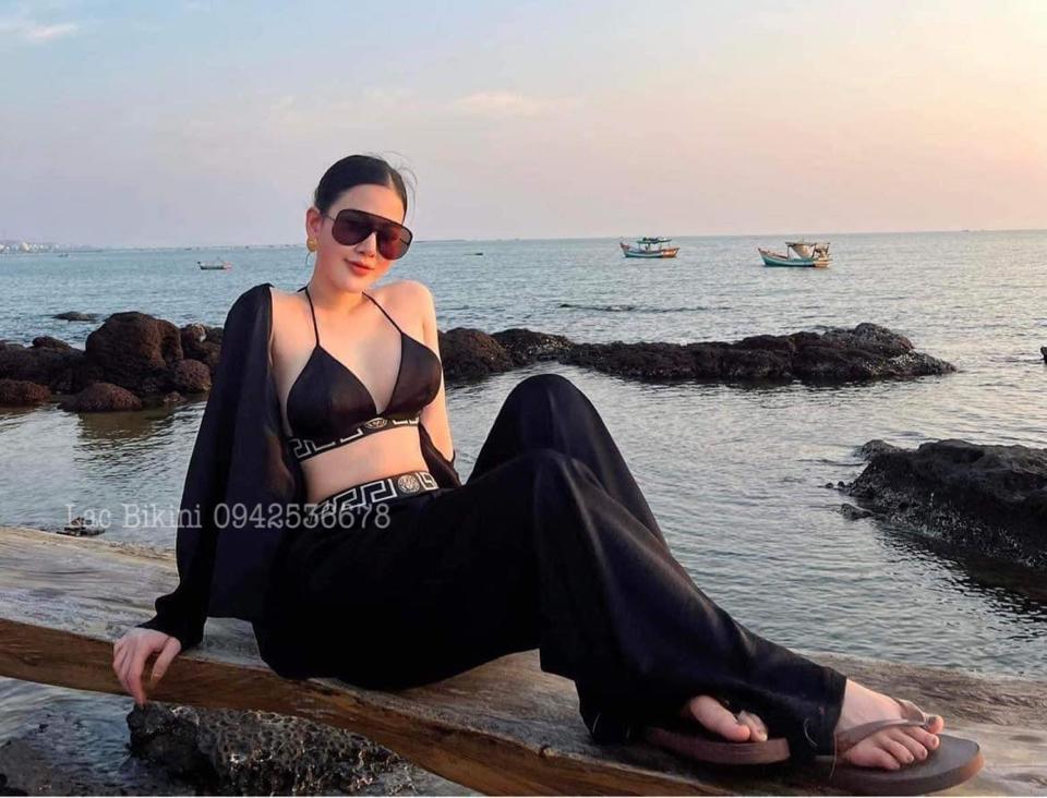 Set Versace 3 chi tiết-duoc-ban-tai-Lạc Bikini