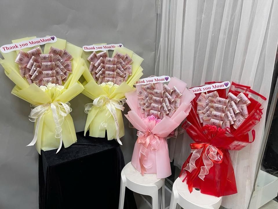 20 tờ 50k hình trái tim -duoc-ban-tai-Tiệm Hoa Ulie quận 12 HCM