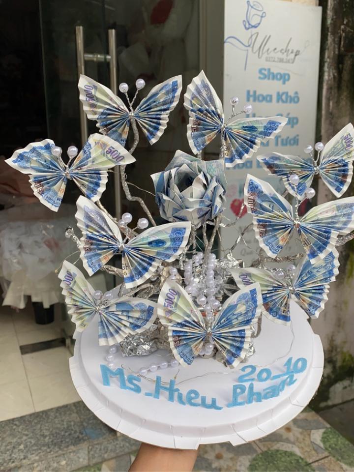 St bướm 9 con 1 hoa có đèn-duoc-ban-tai-Ulieshop flowers