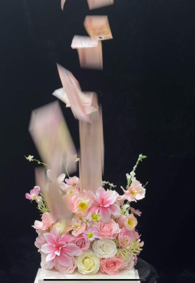 Box hoa + máy bắn tiền-duoc-ban-tai-Tiệm Hoa Ulie quận 12 HCM