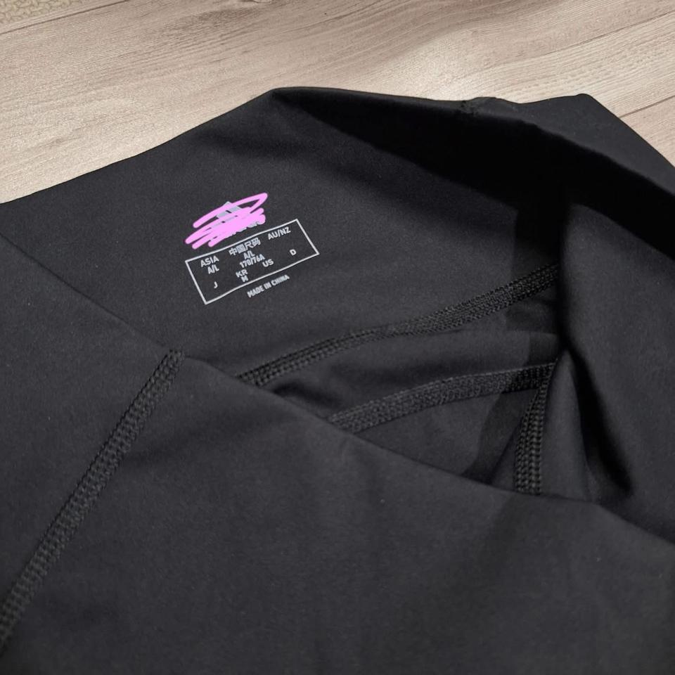 Legging adidas-duoc-ban-tai-Annie Store