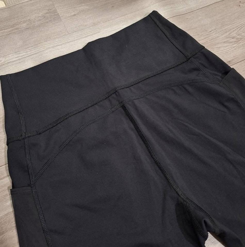 Legging adidas-duoc-ban-tai-Annie Store