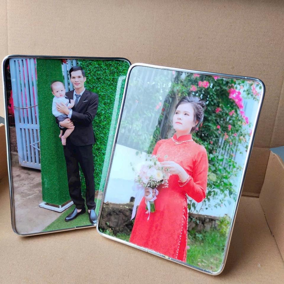 Khung Ảnh Tràn Viền Kèm In Ảnh-duoc-ban-tai-Thanh Tuấn Shop