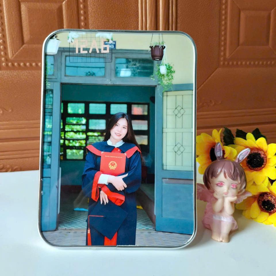 Khung Ảnh Tràn Viền Kèm In Ảnh-duoc-ban-tai-Thanh Tuấn Shop