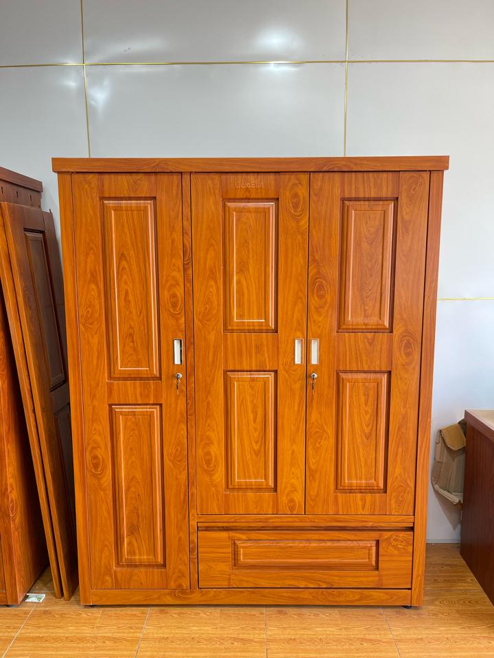 Tủ 3 cánh ngăn kéo  cánh huỳnh-duoc-ban-tai-GOLDSUN - TỦ THÉP, GIƯỜNG THÉP, BÀN HỌC THÉP VÂN GỖ