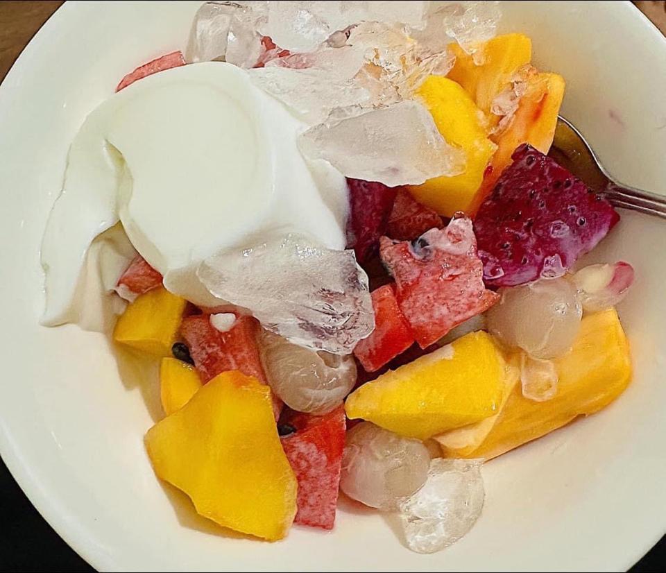 Hoa Quả Dầm Sữa Chua-duoc-ban-tai-Anle Hoàng Yến Fruits