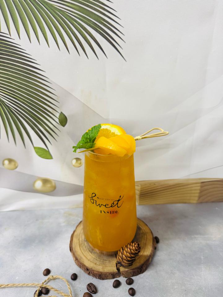 Trà Đào -duoc-ban-tai-Ngọc Bích Coffee