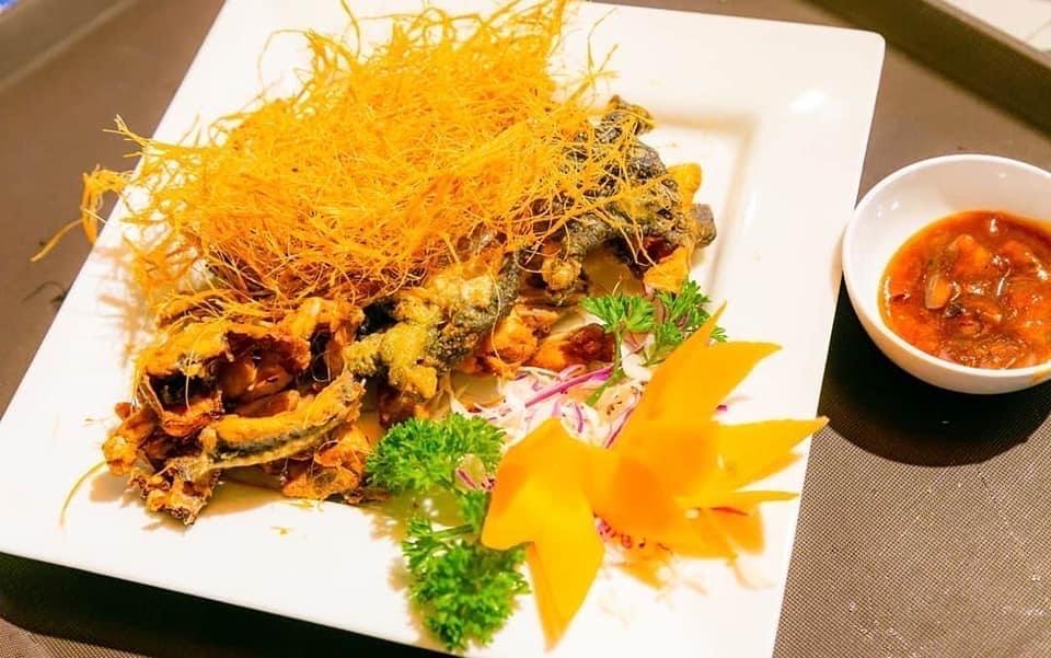 Ếch núp lùm-duoc-ban-tai-Hoa Cau Quán