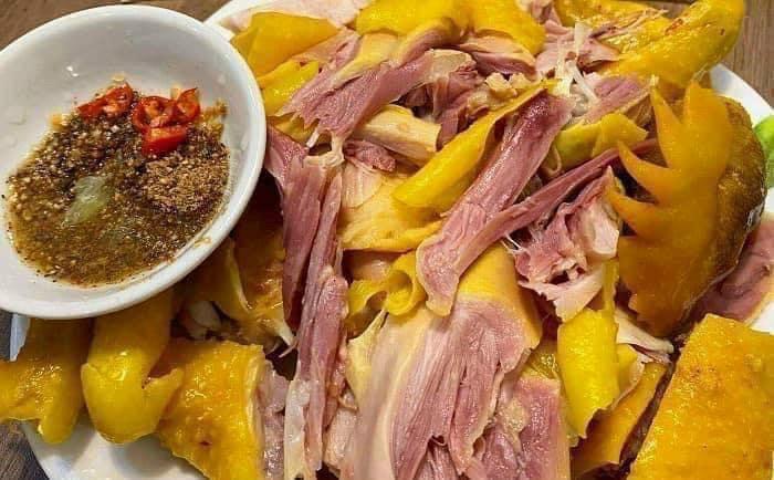 Gà ủ muối -duoc-ban-tai-BẾP NHÀ TRANG