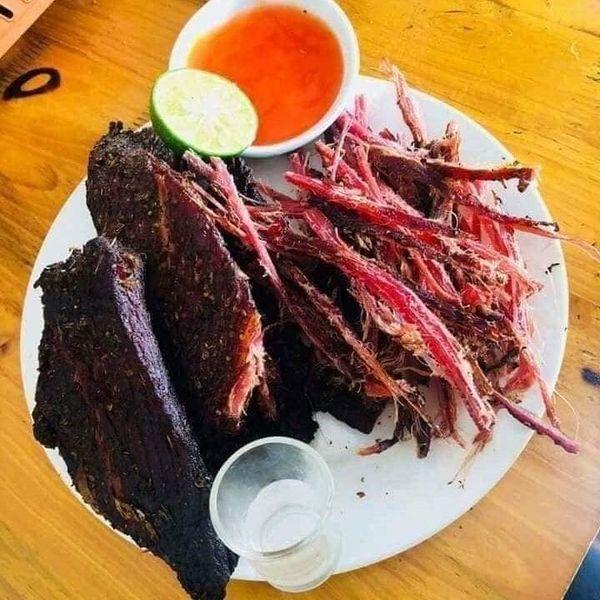 Lợn sấy tây bắc kèm bột canh chẩm chéo-duoc-ban-tai-BẾP NHÀ TRANG
