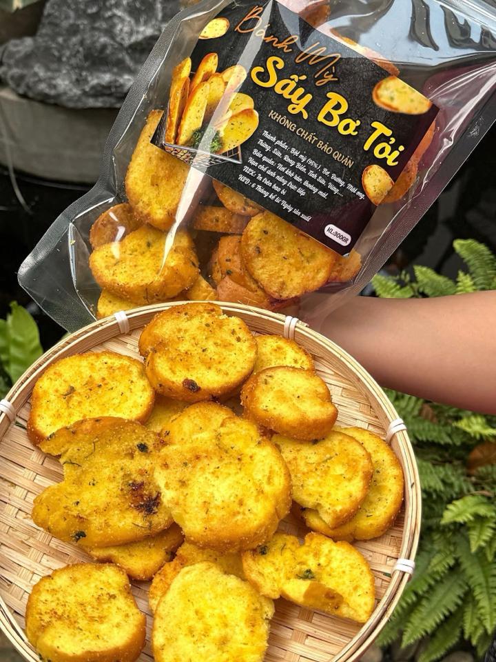 Bánh mì sấy bơ tỏi ( T )-duoc-ban-tai-Tiệm Nhà Bốp Ben