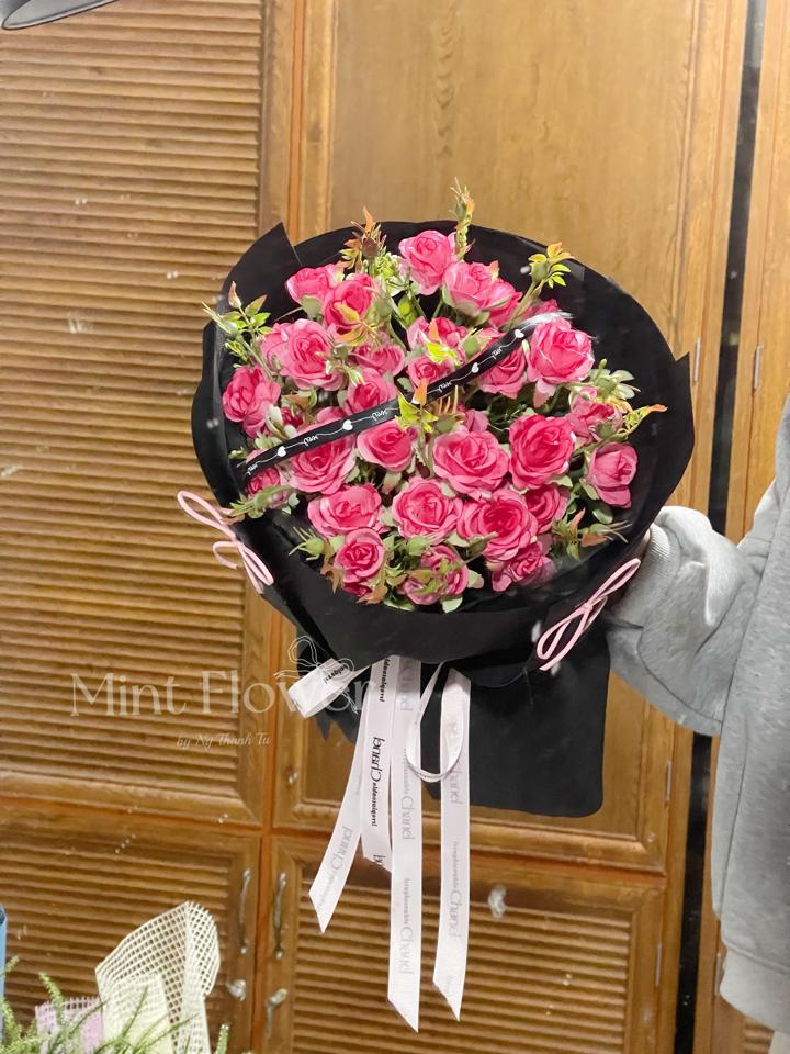 MF520 | Bó hoa lụa sophia mix giấy đen-duoc-ban-tai-Mint Flower