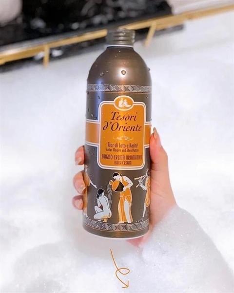 Sữa Tắm Tesori Hương Sen Bản Ý 500ml ( Chai Xám)-duoc-ban-tai-Thanh loan