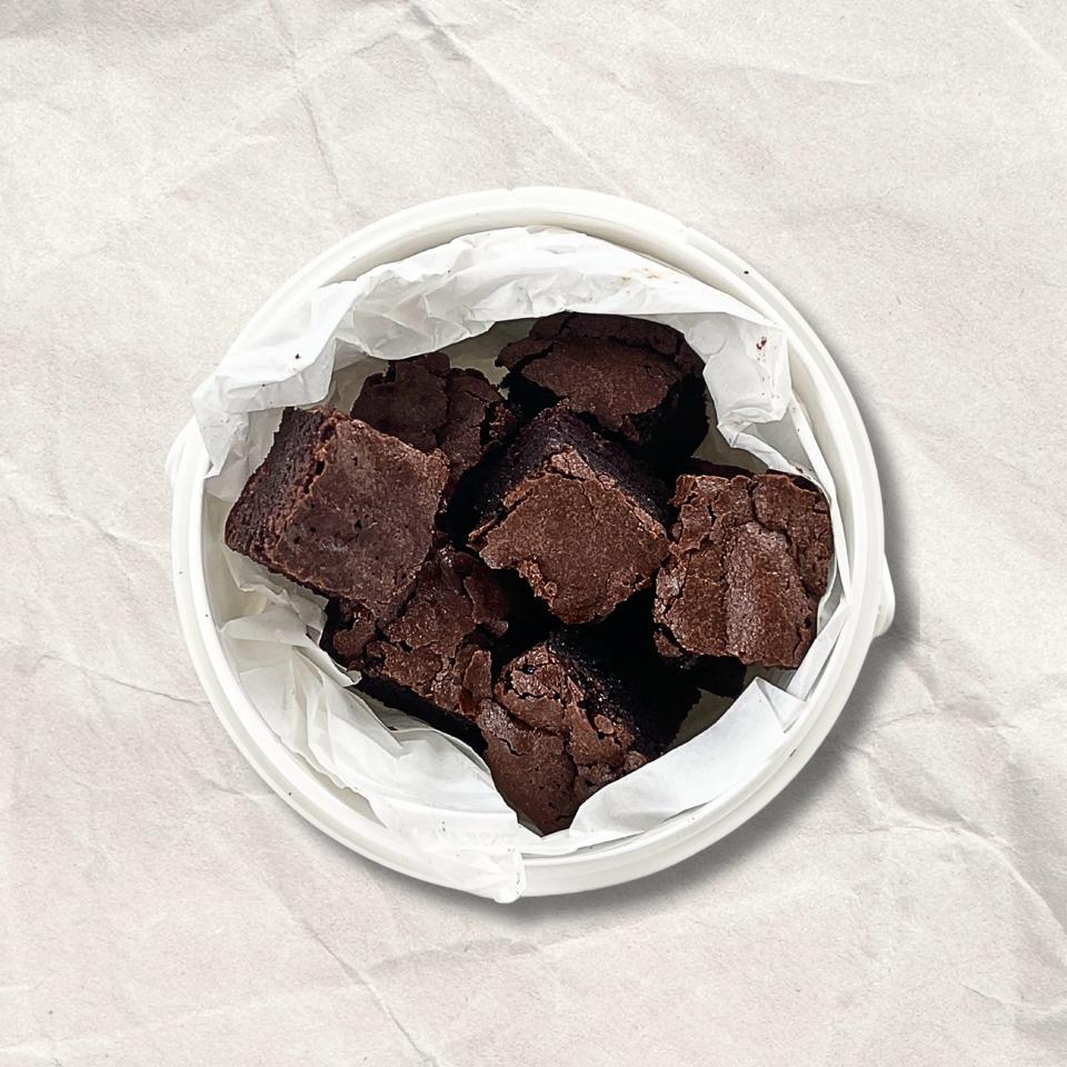 Brownie (xô 1kg)-duoc-ban-tai-the butter bucket