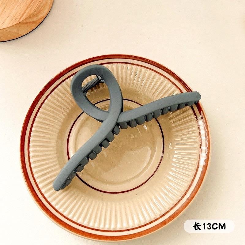 Kẹp càng cua vuông, nơ, chéo-duoc-ban-tai-PITY SHOP