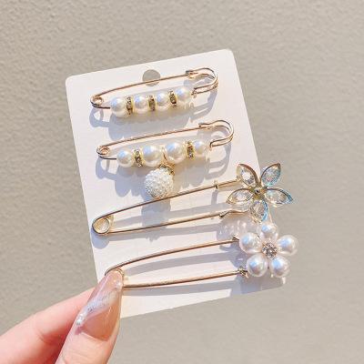 Kim băng đính ngọc/gài áo/thâu quần, váy-duoc-ban-tai-PITY SHOP