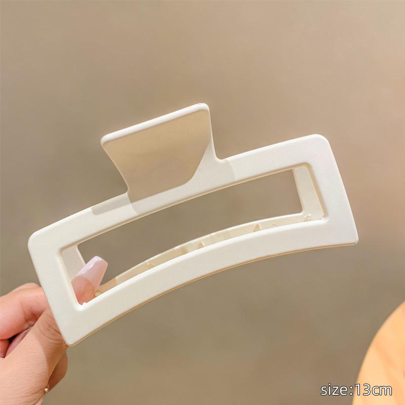 Kẹp càng cua vuông, nơ, chéo-duoc-ban-tai-PITY SHOP