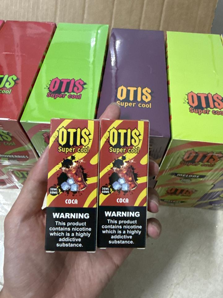 Otis 60ni coca lạnh-duoc-ban-tai-Hagipod