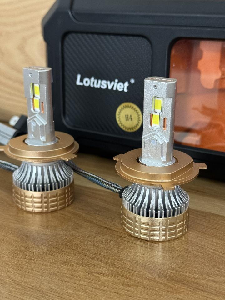 Led siêu sáng Lotusviet L900

-duoc-ban-tai-NGHIỆP AUTO CS 2