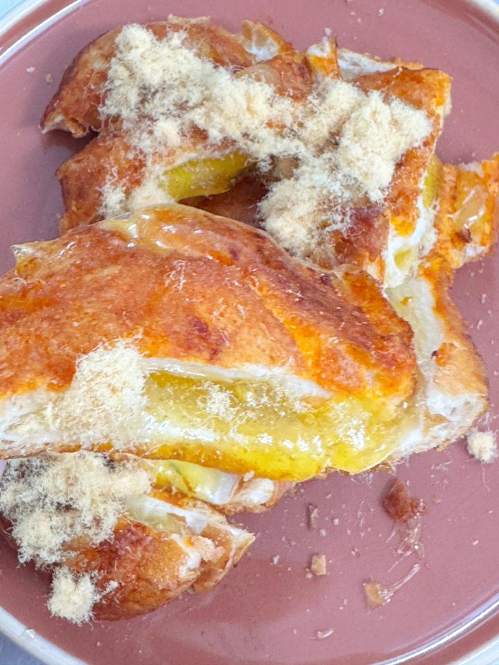 Bánh mì muối ớt bơ mật ong-duoc-ban-tai-Tiệm Bánh Cô Diên