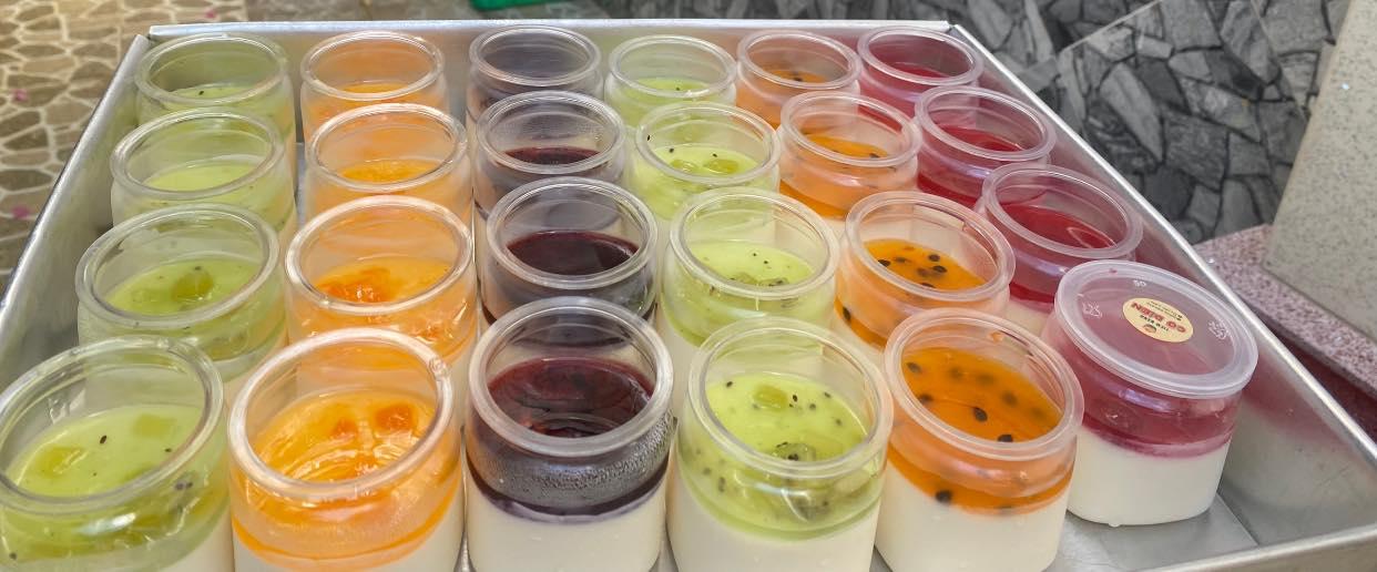 PANNA COTTA (*>-duoc-ban-tai-Tiệm Bánh Cô Diên