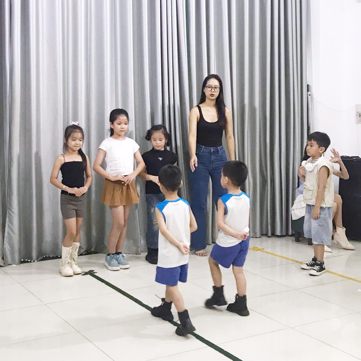 Khoá học Model Kid Cơ Bản Hè chỉ từ 350K-duoc-ban-tai-WOW KID TRAINING