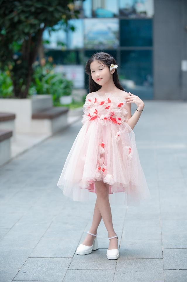 Đầm công chúa hồng nhạt-duoc-ban-tai-WOW KID TRAINING