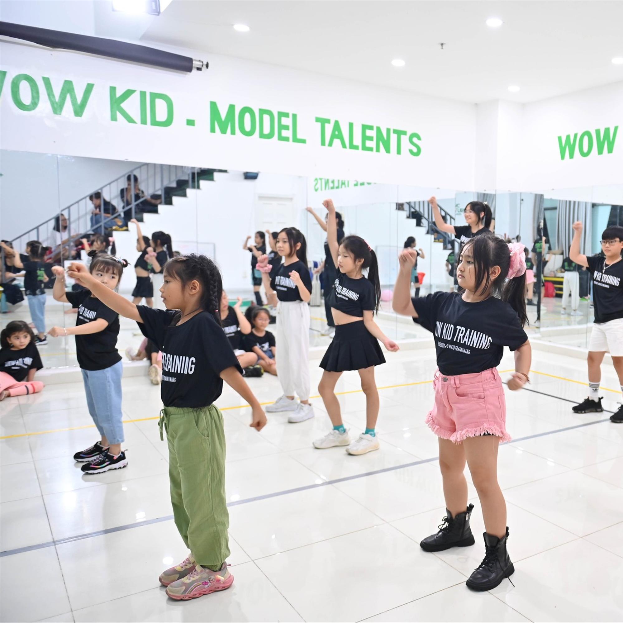 Khoá Dance Kid Cơ Bản trong tuần-duoc-ban-tai-WOW KID TRAINING