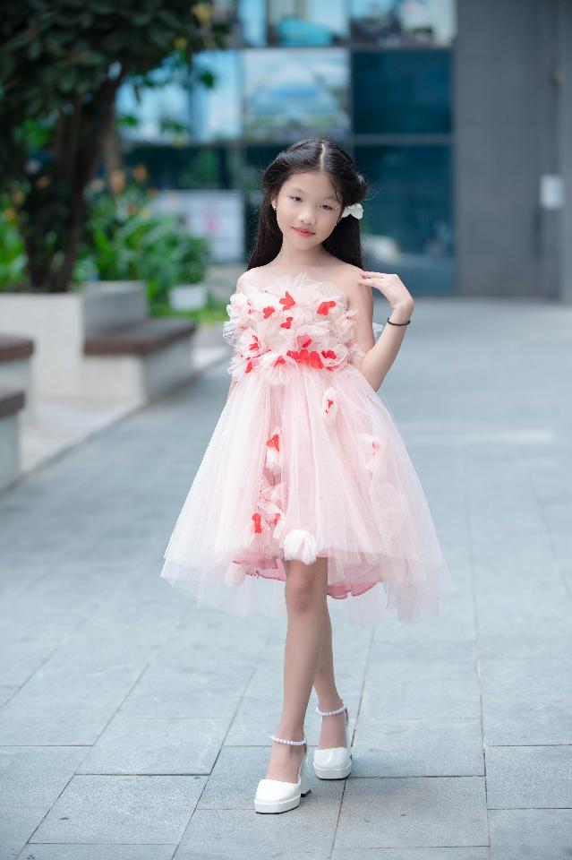 Đầm công chúa hồng nhạt-duoc-ban-tai-WOW KID TRAINING