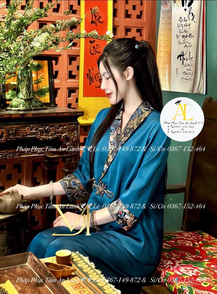 Hoàng gia Mới-duoc-ban-tai-Tiệm M&Y- Tâm An Lành- Pháp phục thiết kế, may đo riêng
