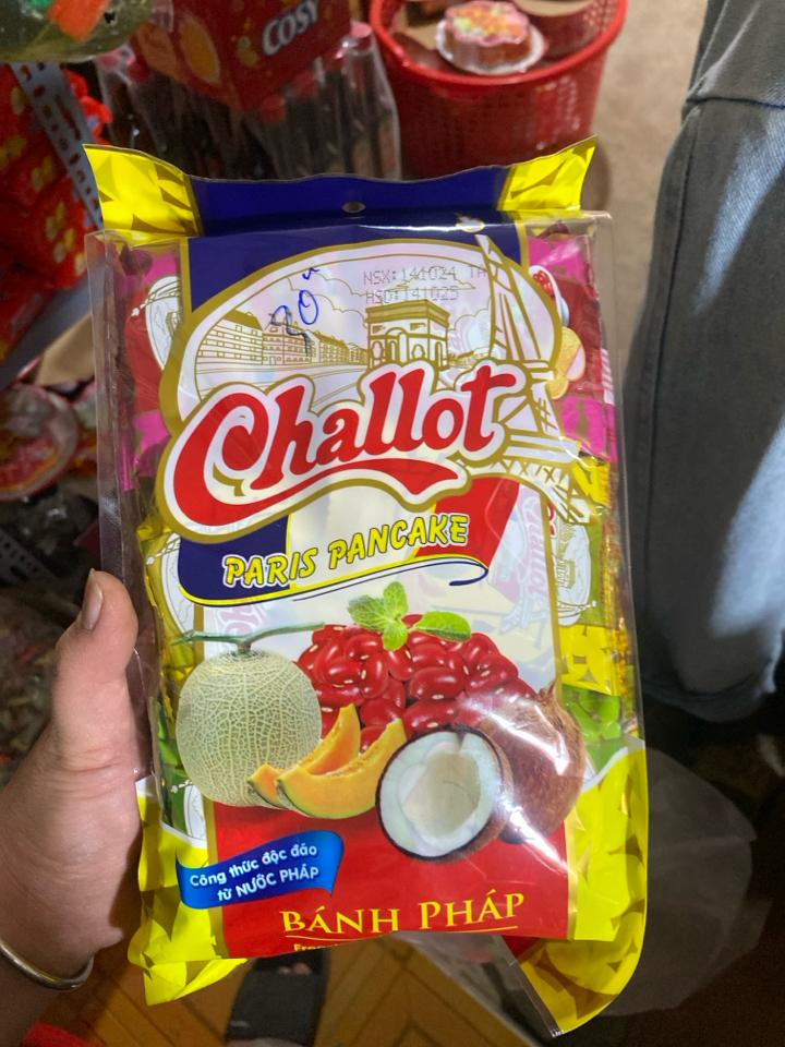 Bánh challot-duoc-ban-tai-Tạp Hoá Cô Mến