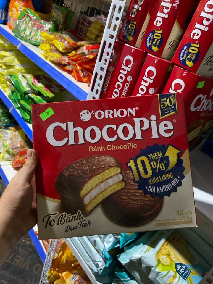 Bánh Chocopie-duoc-ban-tai-Tạp Hoá Cô Mến