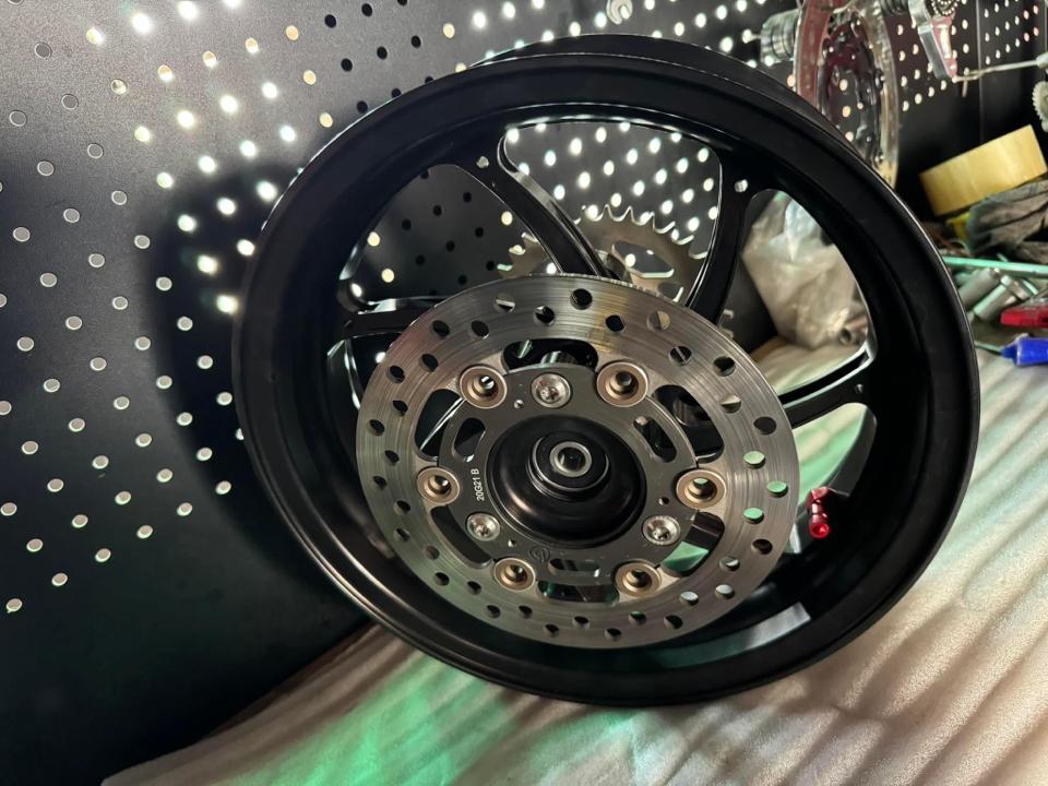 Mâm 7 cây CNC-duoc-ban-tai-KENEIAN PARTS