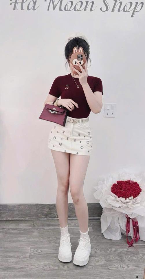 Cv jean trắng lv-duoc-ban-tai-ANN Unisex