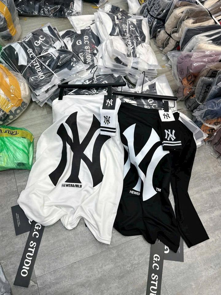 Phông thun giấy dài tay-duoc-ban-tai-ANN Unisex