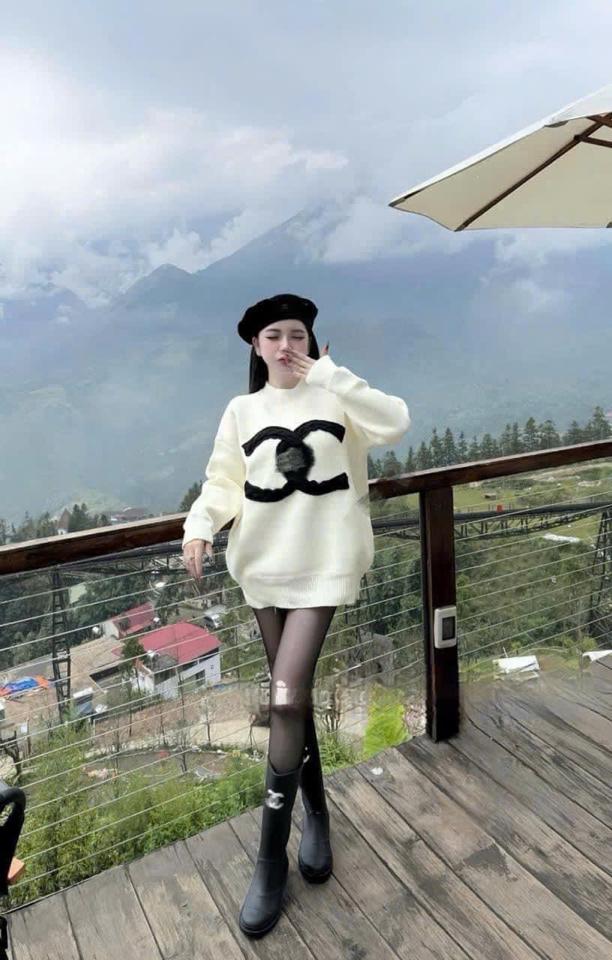 Áo swt len channel QCCC-duoc-ban-tai-ANN Unisex
